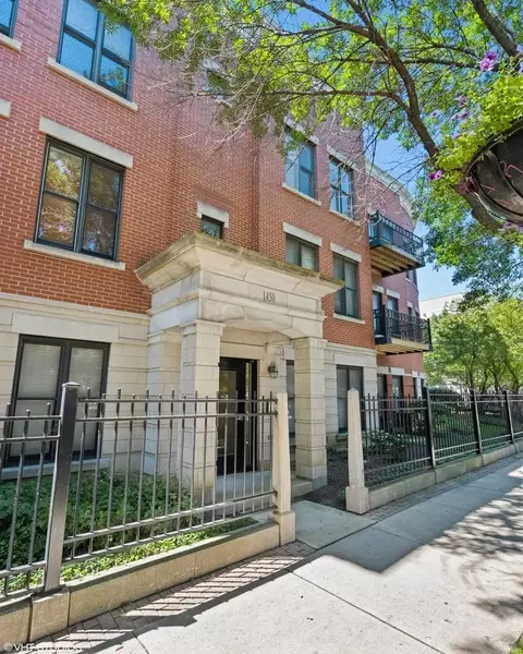 1450 S Halsted St #3A, Chicago, IL 60607