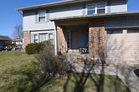 610 Concord Ct, Algonquin, IL 60102 photo 2
