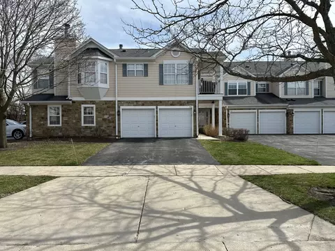 770 Grosse Pointe Cir #770, Vernon Hills, IL 60061