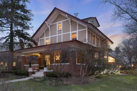 330 S Brainard St, Naperville, IL 60540
