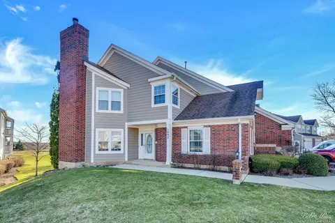 1082 Saint Andrews Ct #1082, Algonquin, IL 60102