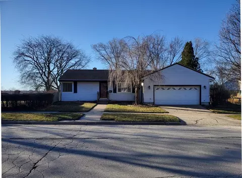 3627 Crosby St, Rockford, IL 61107