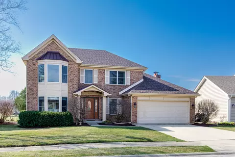 27 W337 Churchill Rd, Winfield, IL 60190