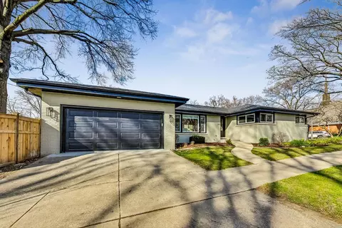 119 E Van Buren St, Elmhurst, IL 60126