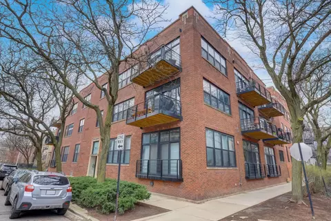 1670 N Claremont Ave #207, Chicago, IL 60647