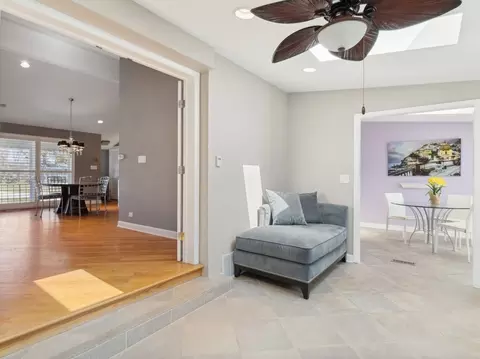 Living - 2925 Jerrie Ln, Glenview, IL 60025 photo 5 of 5