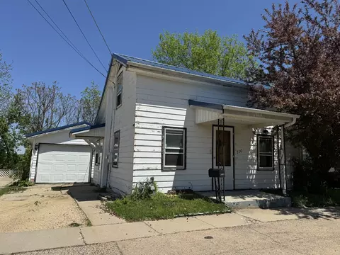 710 W Alsop St, Freeport, IL 61032