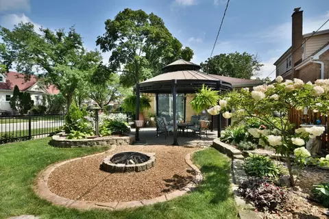 Exterior - 8001 45th St, Lyons, IL 60534 photo 13 of 14