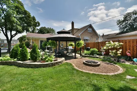 Exterior - 8001 45th St, Lyons, IL 60534 photo 12 of 14