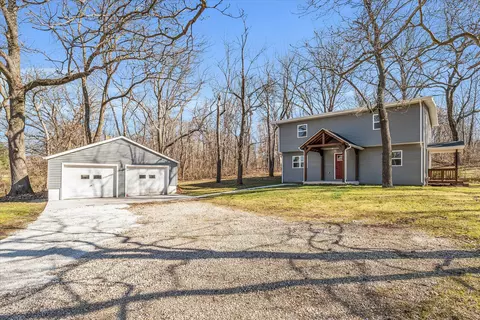 2175 N 1300 East Rd, White Heath, IL 61884