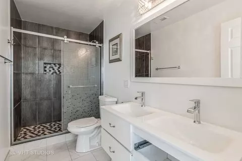 885 Walnut Ct, Des Plaines, IL 60016 photo 8