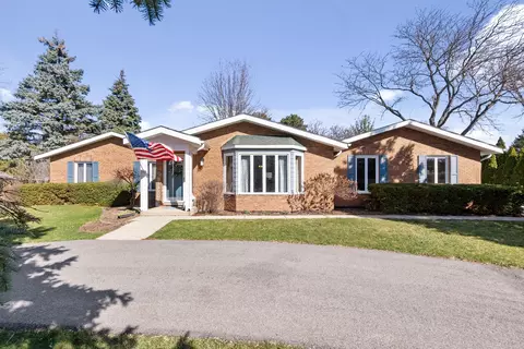 36 W674 Hickory Hollow Dr, Dundee, IL 60118