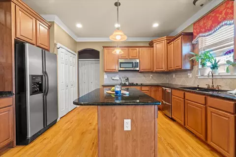 Kitchen - 13428 Skyline Dr, Plainfield, IL 60585 photo 1 of 2