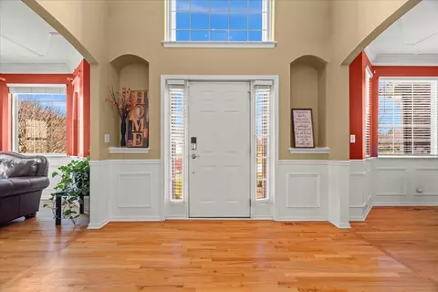 Entry Way - 13428 Skyline Dr, Plainfield, IL 60585 photo 2 of 4