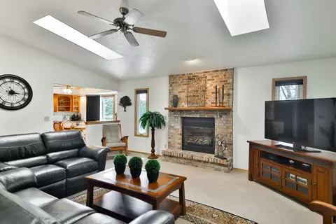 Living - 7347 Sorghum Ln, Cherry Valley, IL 61016 photo 2 of 5