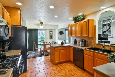 Kitchen - 7347 Sorghum Ln, Cherry Valley, IL 61016 photo 2 of 3