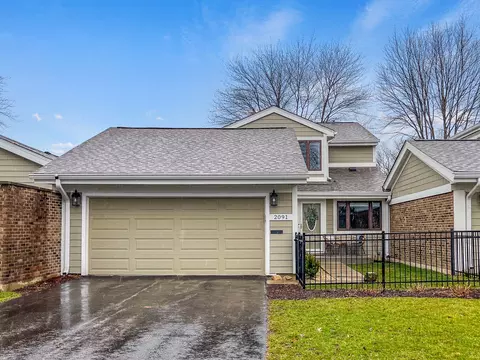 2091 Willow Run, Wheaton, IL 60189