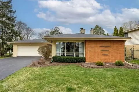5400 Howard Ave, Western Springs, IL 60558