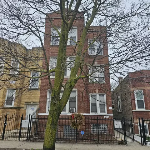 924 N Hamlin Ave, Chicago, IL 60651