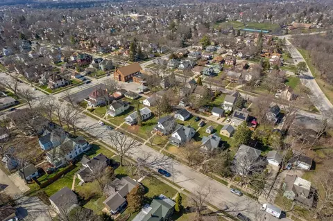 View/Area - 674 Forest Ave, Elgin, IL 60120 photo 7 of 8
