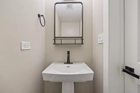 Bath - 674 Forest Ave, Elgin, IL 60120 photo 1 of 3