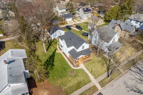 View/Area - 674 Forest Ave, Elgin, IL 60120 photo 1 of 8