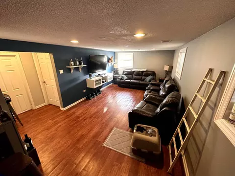7601 Long Ave, Burbank, IL 60459 photo 9