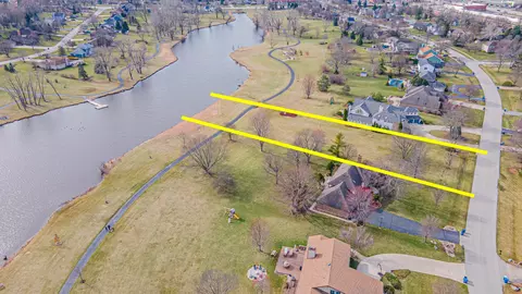 737 Braintree Ln, Bartlett, IL 60103 photo 10