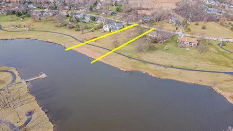 737 Braintree Ln, Bartlett, IL 60103 photo 9