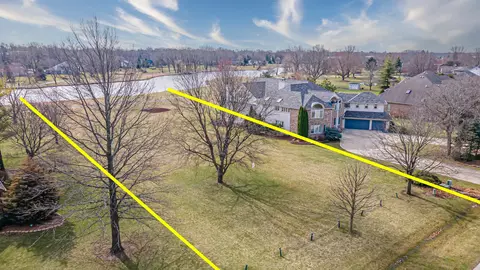 737 Braintree Ln, Bartlett, IL 60103 photo 14