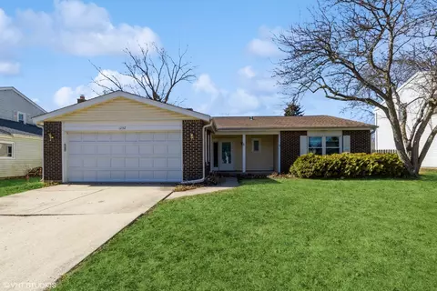 1232 Mill Creek Dr, Buffalo Grove, IL 60089