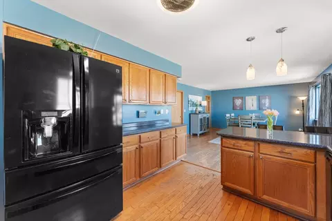 Kitchen - 26220 S Peach Tree Ln, Monee, IL 60449 photo 4 of 5