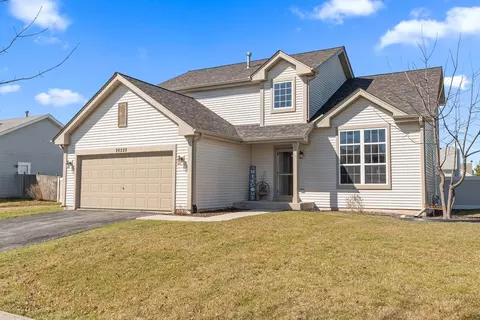 26220 S Peach Tree Ln, Monee, IL 60449