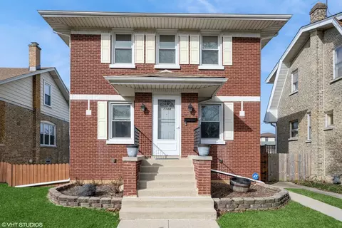 7144 N Oleander Ave, Chicago, IL 60631