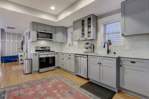 Kitchen - 1932 Jackson Ave, Evanston, IL 60201 photo 1 of 1