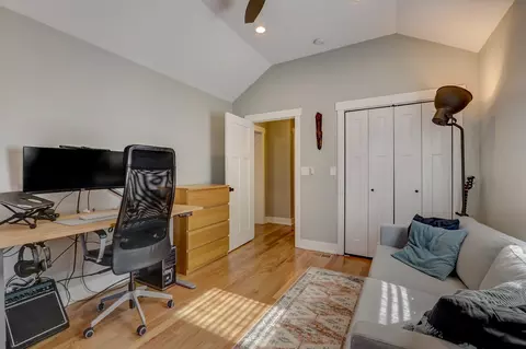 Bedroom - 1932 Jackson Ave, Evanston, IL 60201 photo 4 of 5