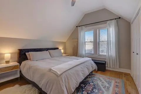 Bedroom - 1932 Jackson Ave, Evanston, IL 60201 photo 1 of 5
