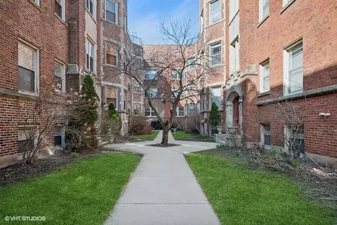 6816 N Ashland Blvd #4C, Chicago, IL 60626