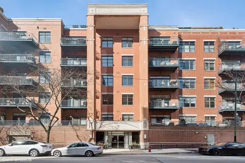 550 W Fulton St #306, Chicago, IL 60661