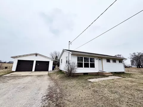 Exterior - 4192 Illinois Route 84, Thomson, IL 61285 photo 2 of 6