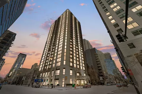 70 W Huron St #1409, Chicago, IL 60654