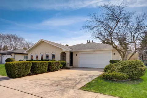 7345 Mimosa Dr, Orland Park, IL 60462