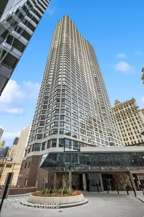 405 N Wabash Ave #4010, Chicago, IL 60611