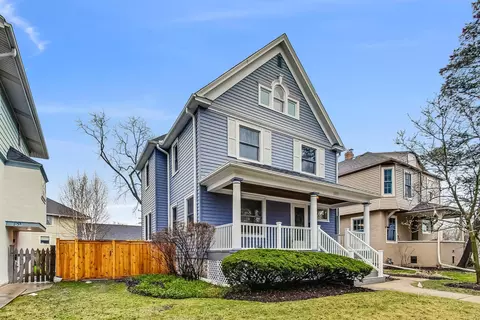 1055 Linden Ave, Wilmette, IL 60091