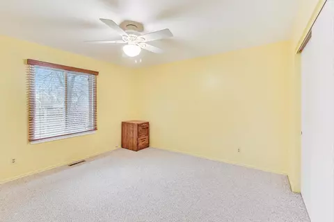 500 Silbury Ct, Mchenry, IL 60050 photo 18