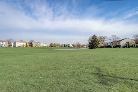 1430 Sandstone Dr #317, Wheeling, IL 60090 photo 33