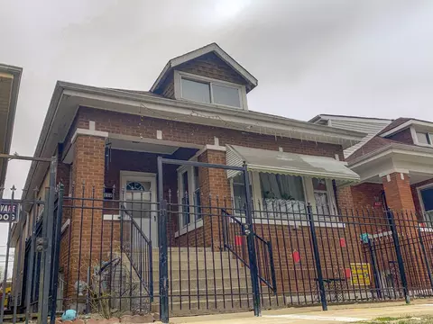 6219 S Sacramento Ave, Chicago, IL 60629