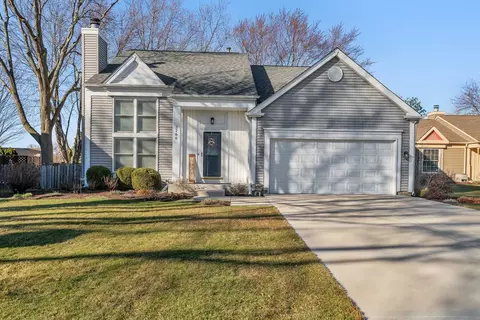 3266 Salem Ct, Aurora, IL 60504