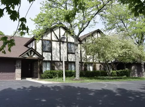 1022 Lakeland Ct #2A, Wheeling, IL 60090