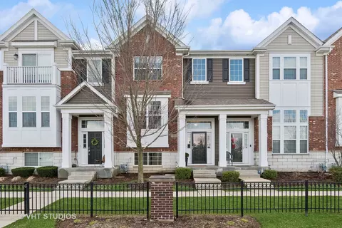 4312 Monroe Ave, Naperville, IL 60564